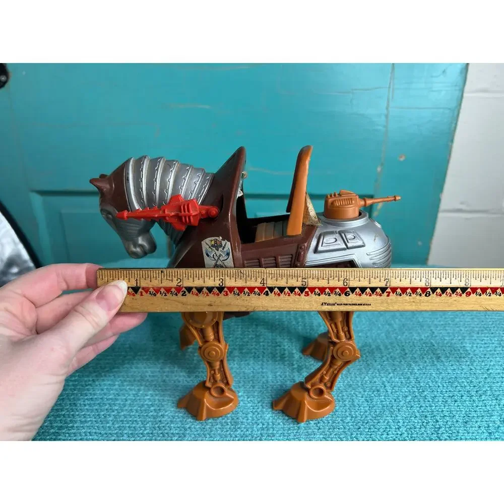 stridor heroic armored war horse 1983